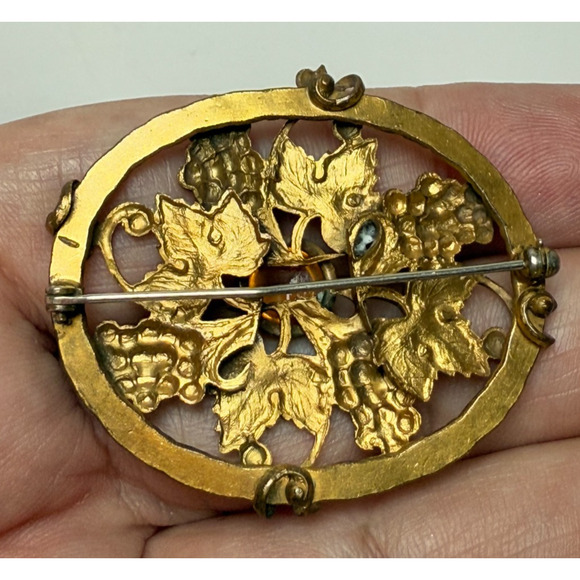 Vintage Gold Tone Grape & Vine Amber Colored Cabochon Brooch Pin Art Nouveau - Picture 3 of 3